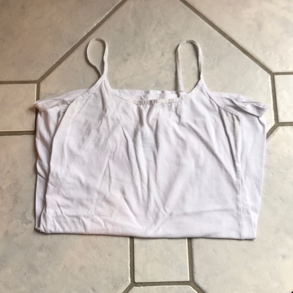 Black and white tanks - Picture 4 of 5